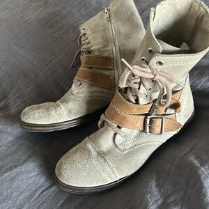 Steve Madden combat boots